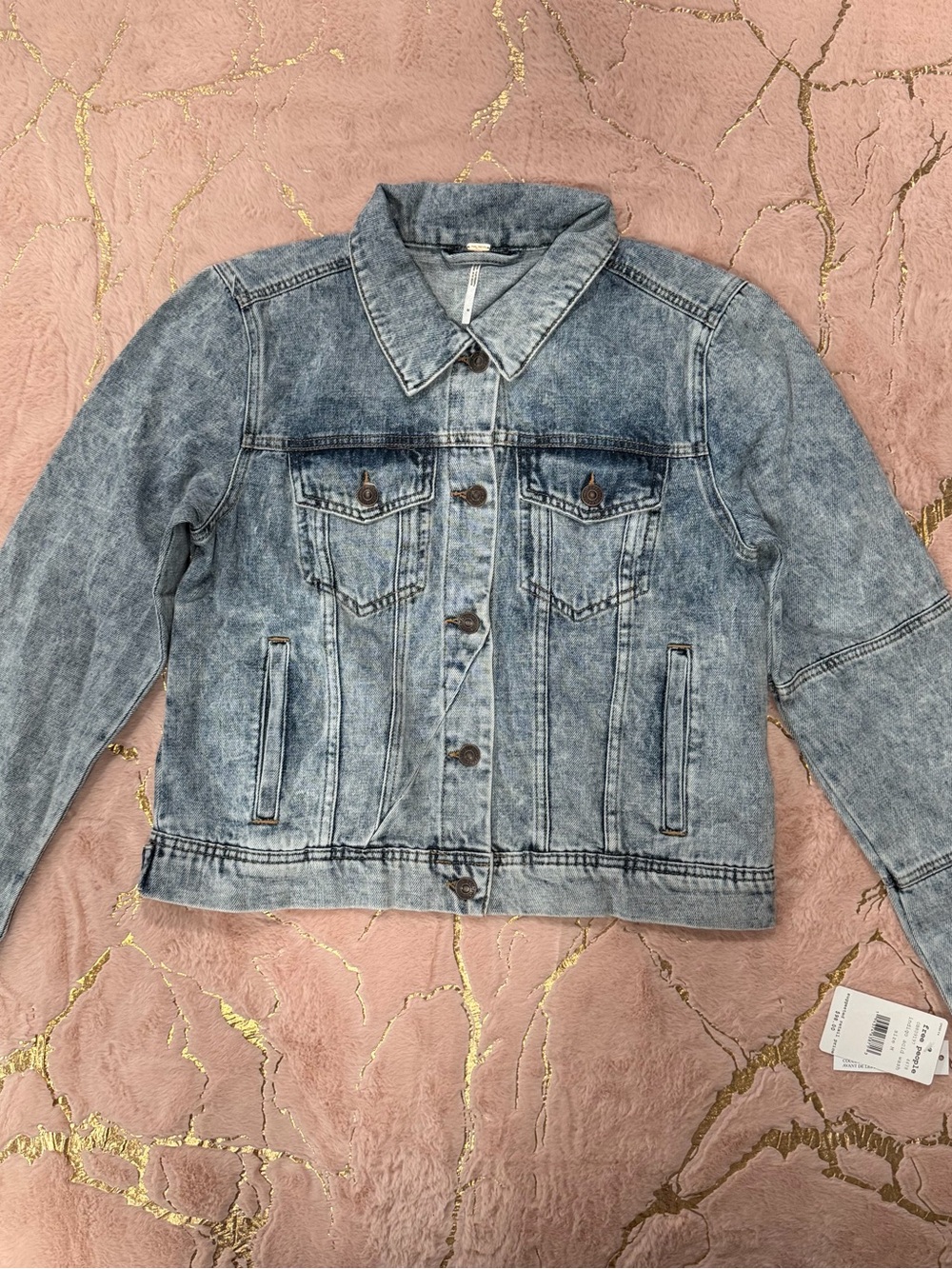 NWT Free People Light Denim Rumours Jean Jacket in Indigo Acid Wash Medium M NEW - Picture 3 of 9